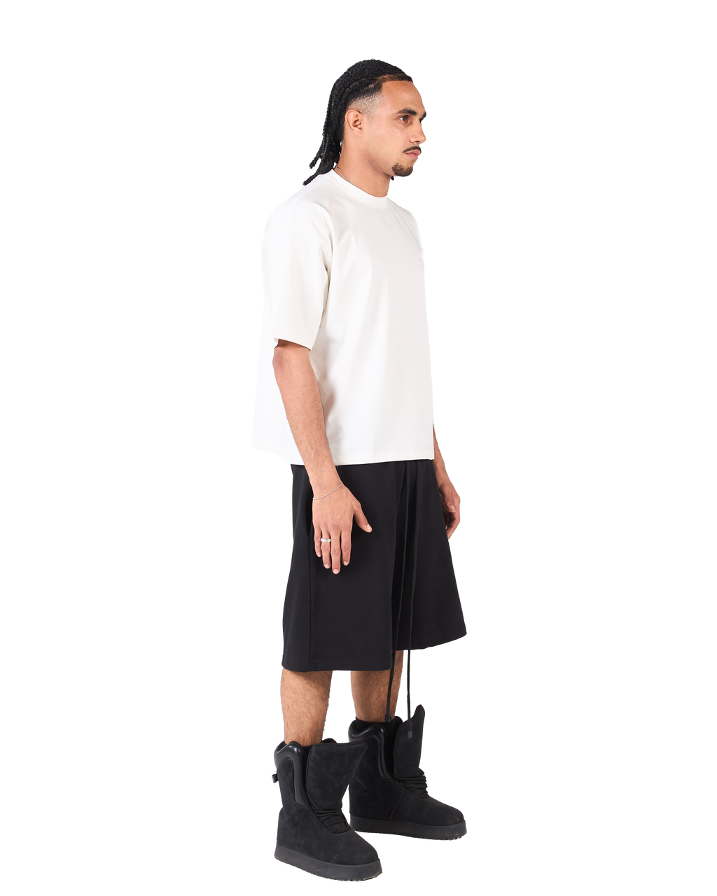 BLACK SEVENTSEVEN SHORTS