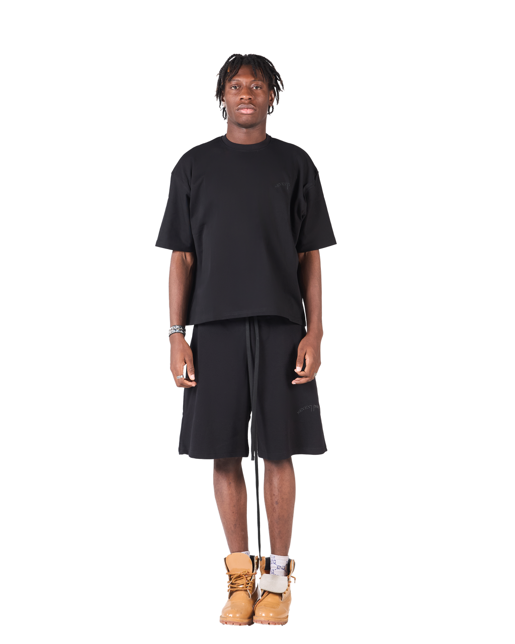 SEVENTSEVEN BLACK T SHIRT
