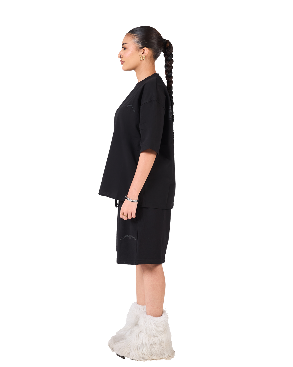 SEVENTSEVEN BLACK T SHIRT